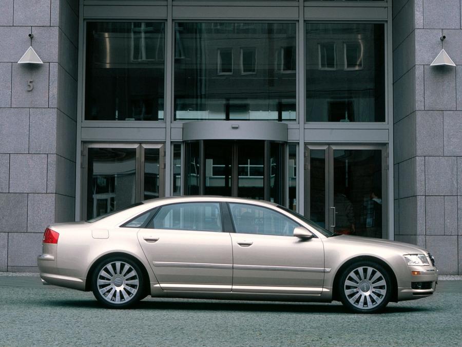  Audi A8 L 4.2 Quattro (D3) 2004 года  (NA) (фото 19 из 19)